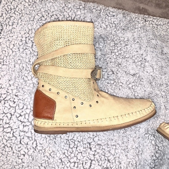 Moow flat moccasin style wrap around belt with buckle Beige size 40/US 8 - Picture 3 of 8